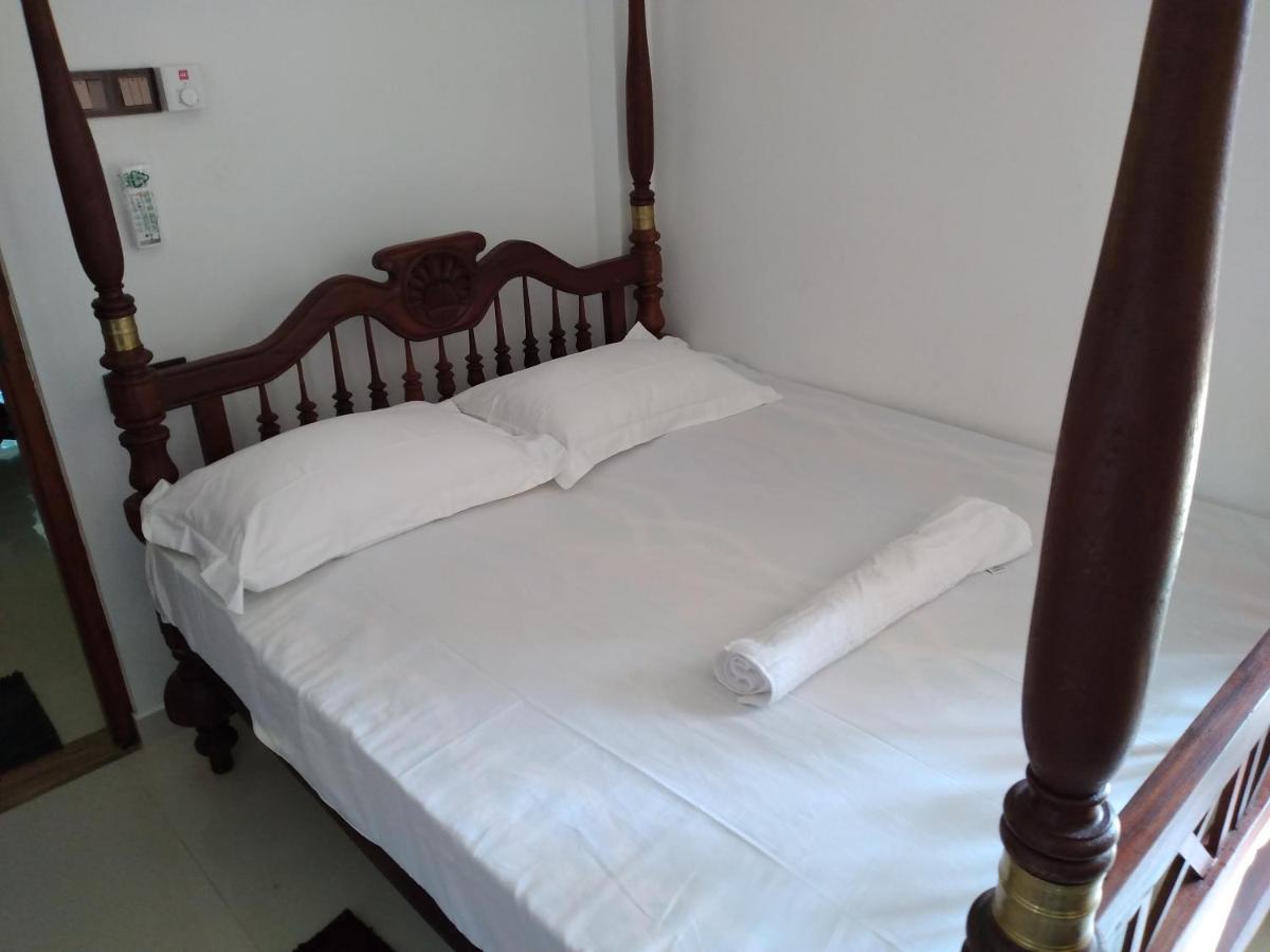 Golden Villa Ambalangoda  Bagian luar foto